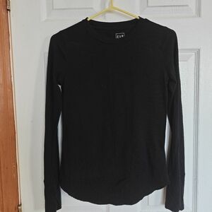 Gap feather T, black long sleeve t-shirt, x-small. ***Two for $20***